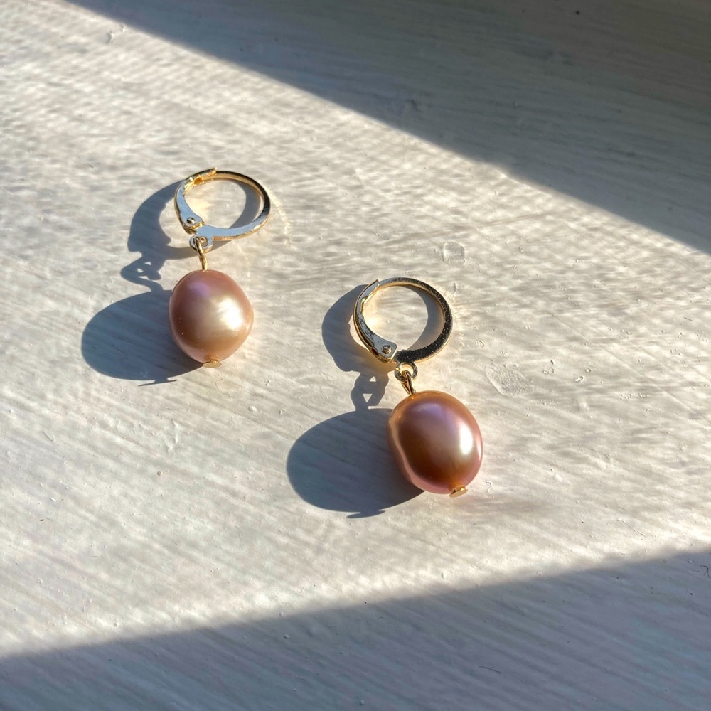 Handmade earrings- Pearl earrings ; baroque style; baroque pearls